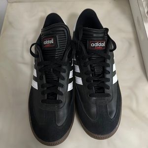 like new used only once 🖤